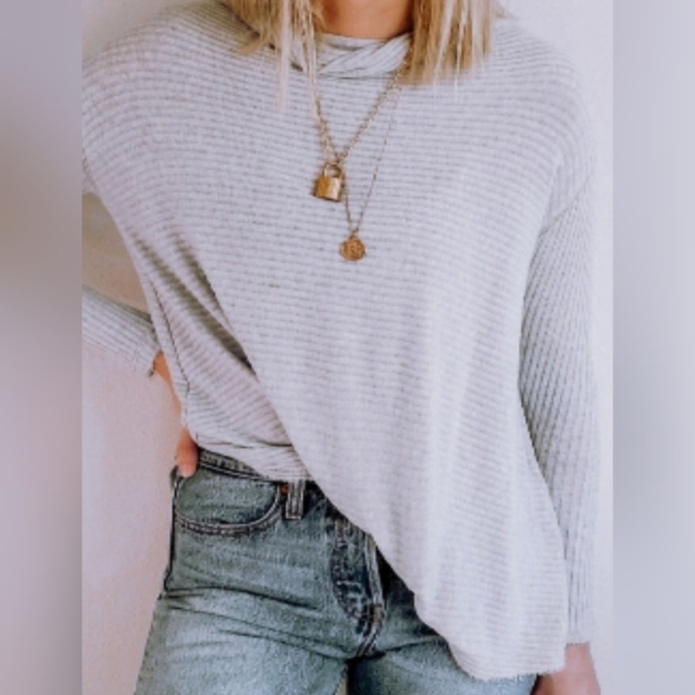 Free People- "We the Free" Lover Rib Split Back Sweater - GREY Large